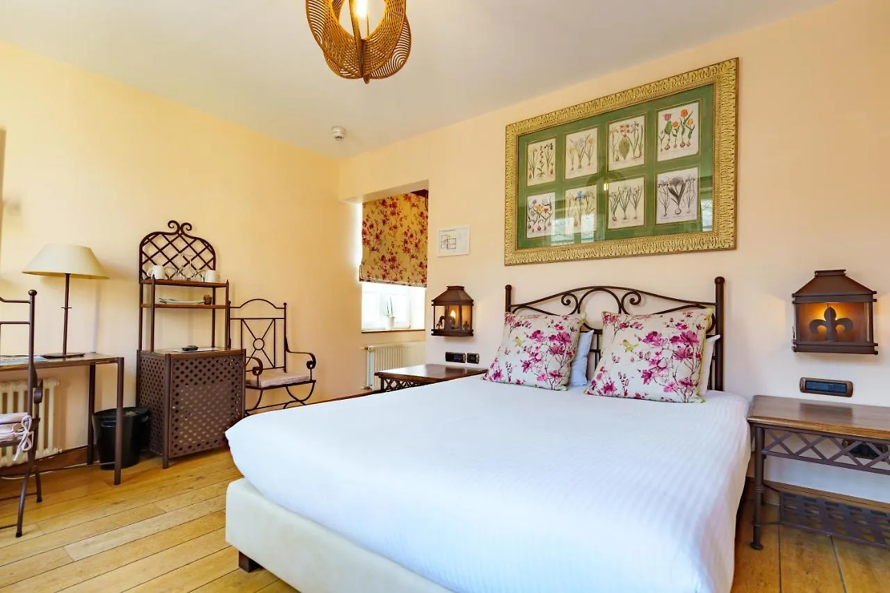 Hotel Les Jardins D'Anais